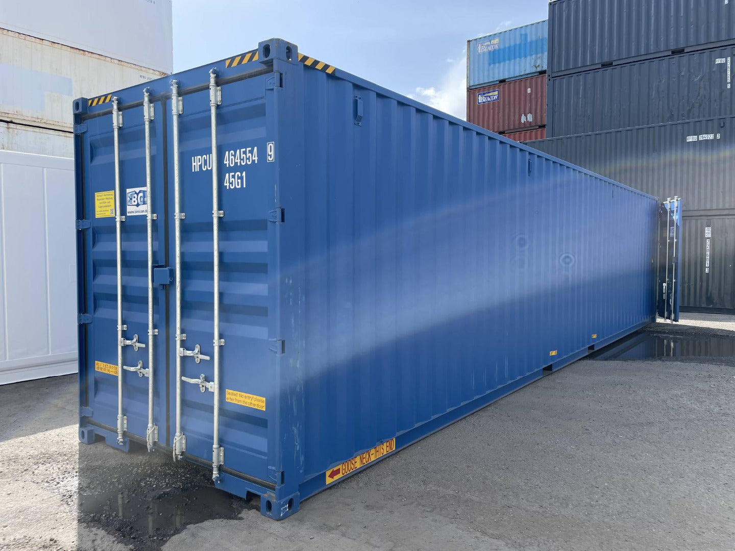 40 Fuß HC Seecontainer Double Door mit Reifenregalsystem und Licht